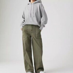 LEVI'S  LEVIS SURPLUS STRAIGHT MILITARY OLIVE GREEN CARGO PANTS JEANS NWT $98 24